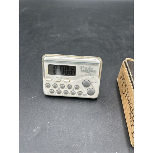Pampered Chef 1900 Digital Kitchen Clock Timer Magnetic Clip Stand Up Retired - Picture 2 of 4